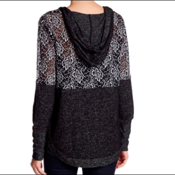 Nordstrom Clearance Lot of 7 Tops MSRP $358 - Picture 11 of 13